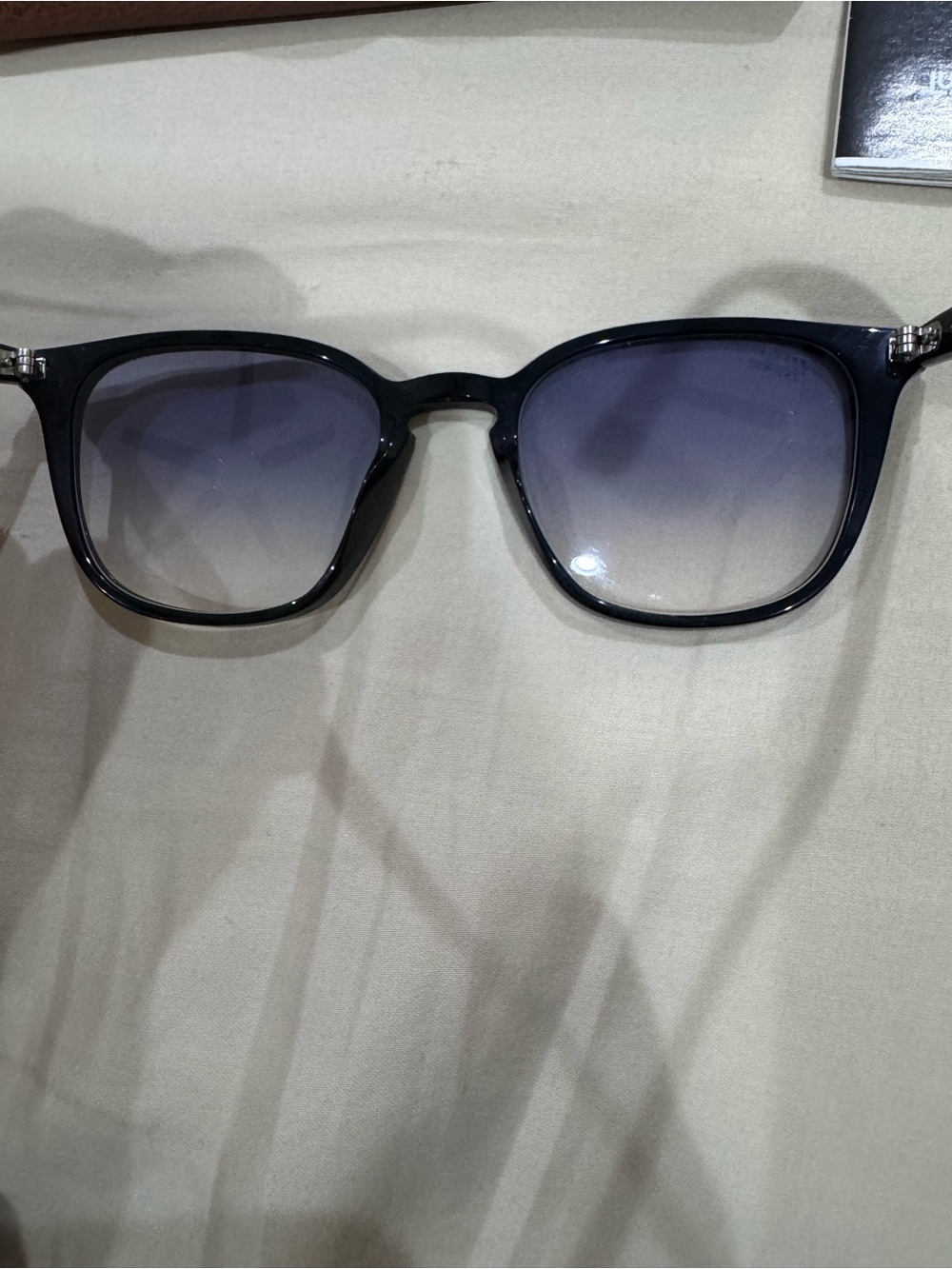 Ray-Ban Black Sunglasses with Brown Case - Picture 5 of 9
